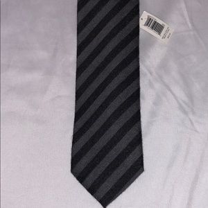 NWT Banana Republic Wool and Silk Tie Gray Stripe